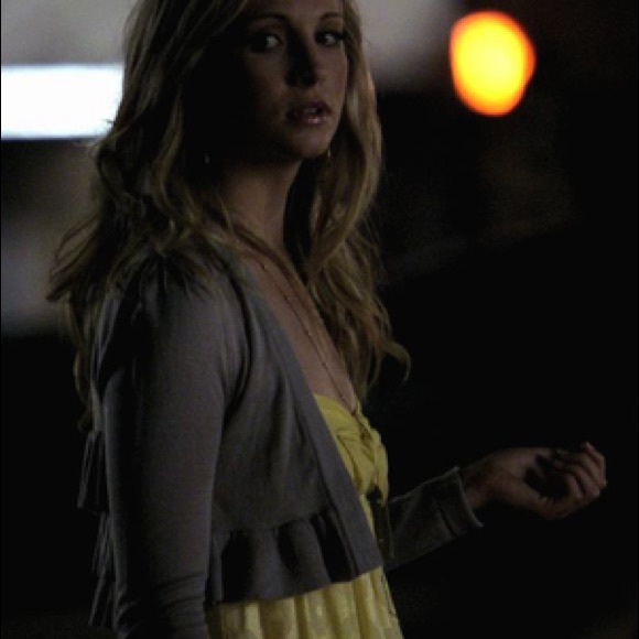 🎉 IDENTIFIED 🎉 Caroline Forbes Ruffled Cardigan - Picture 4 of 6